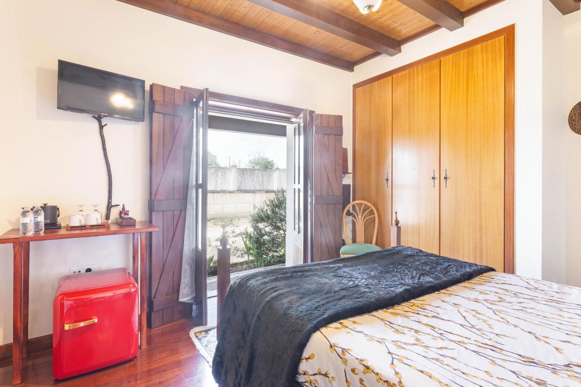Refugio Das Artes Guesthouse Porto de Mós Eksteriør bilde
